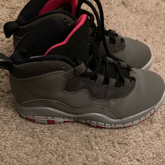 J’s - Picture 4 of 4